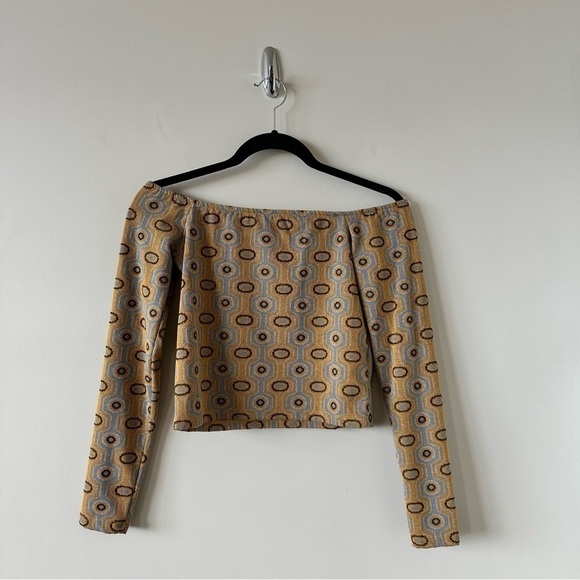 ZARA-JACQUARD Printed Off Shoulder Top (Size:Small) - Picture 5 of 7